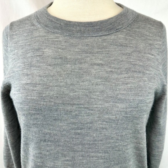J CREW 100% Merino Wool Gray Crewneck Sweater 3/4 Sleeve Sz M Preppy Minimalist - Picture 2 of 7